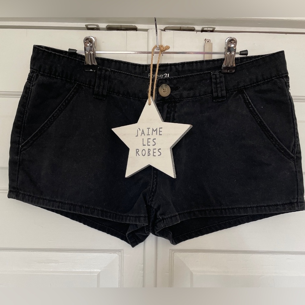 FOREVER 21 Black Jean Short Shorts